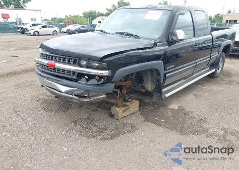 2000 Chevrolet Silverado 2500 Ls z USA, uszkodzony, nr VIN 1GCGK29U0YZ222099